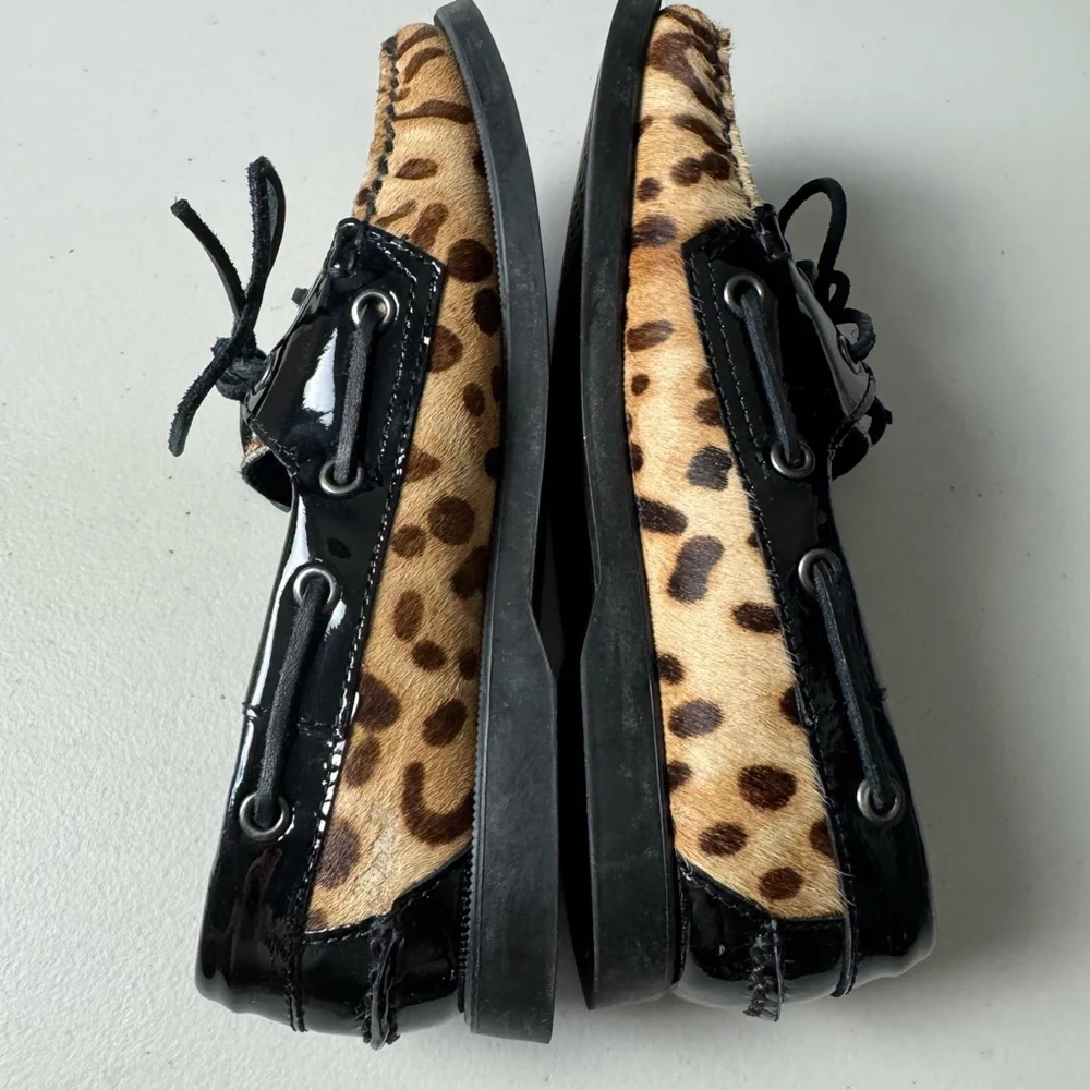 Sebago Docksides Boat Shoes Size 7 Brown Leopard Print Black